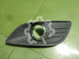 Рамка фары противотуманой правой Ford Focus II 2005 - 2011