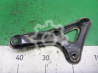 Кронштейн (кузов снаружи) Toyota Corolla IX [E120, E130] 2000 - 2007