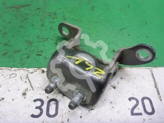 Петля двери задней Toyota Corolla IX [E120, E130] 2000 - 2007