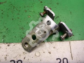 Петля двери Mitsubishi Lancer IX 2000 - 2010