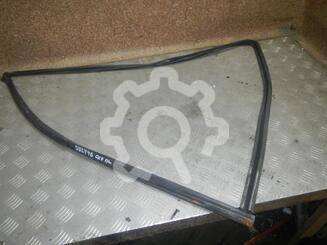 Уплотнитель стекла двери Mazda CX-7 2006 - 2012