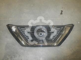 Решетка радиатора Nissan Qashqai (J11) c 2014 г.
