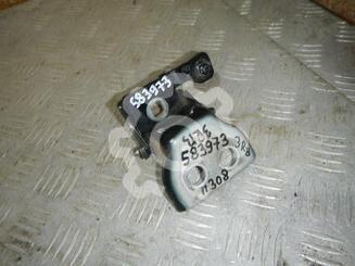 Петля двери Peugeot 308 2007 - 2015