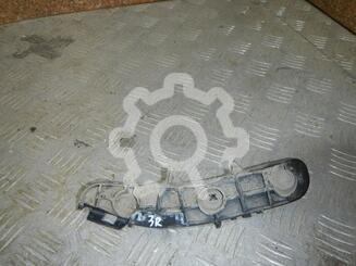 Кронштейн бампера заднего Toyota Avensis III c 2009 г.