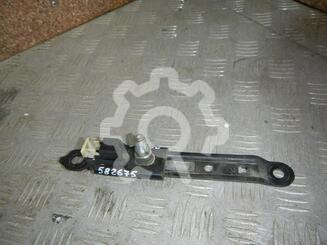Кронштейн (сопут. товар) Toyota Avensis III c 2009 г.