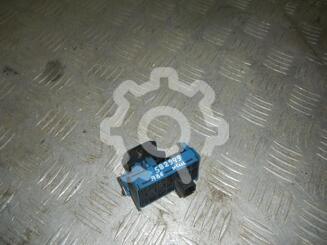 Кнопка стеклоподъемника Toyota Avensis III c 2009 г.
