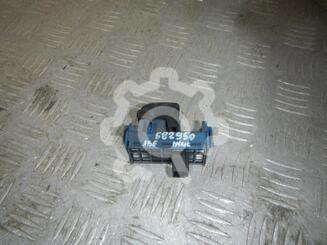 Кнопка стеклоподъемника Toyota Avensis III c 2009 г.