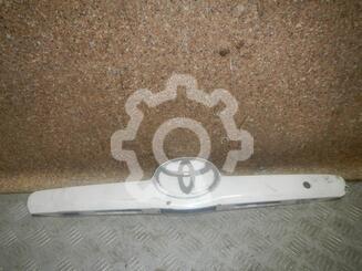 Накладка крышки багажника Toyota Camry VI [XV40] 2006 - 2011