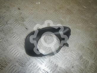 Рамка фары противотуманой левой Toyota Yaris 2005 - 2011