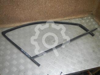 Уплотнитель стекла двери Volkswagen Golf IV/Bora 1997 - 2005