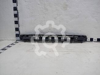 Решетка в бампер Volvo XC40 I 2017 - н.в.