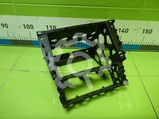 Кронштейн (кузов снаружи) Volkswagen Polo V (Sedan RUS) 2011 - 2020