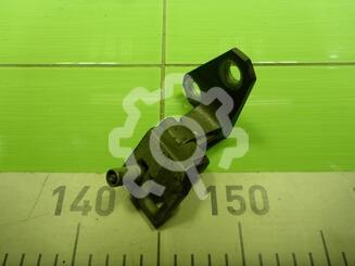 Петля двери передней Volkswagen Golf V 2003 - 2009