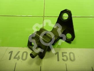 Петля двери Volkswagen Golf V 2003 - 2009