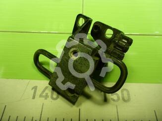 Петля двери передней Volkswagen Golf V 2003 - 2009