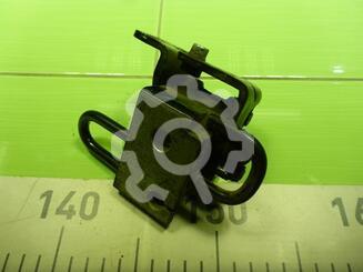 Петля двери Volkswagen Golf V 2003 - 2009