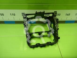 Кронштейн (кузов снаружи) Volkswagen Golf V 2003 - 2009