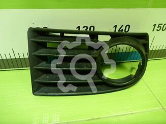Рамка фары противотуманой правой Volkswagen Golf V 2003 - 2009