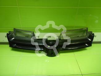 Решетка радиатора Volkswagen Golf V 2003 - 2009