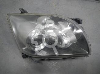 Фара правая Toyota Avensis II 2003 - 2008
