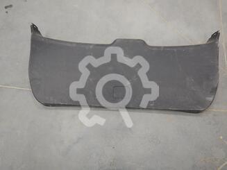 Обшивка двери багажника Toyota Wish I 2003 - 2009