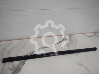 Молдинг двери передней правой Volkswagen Passat [B7] 2011 - 2015