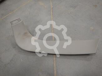 Обшивка двери багажника Toyota Wish I 2003 - 2009