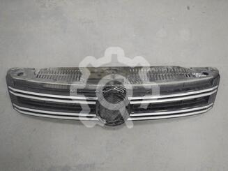Накладка решетки радиатора Volkswagen Tiguan I 2007 - 2016