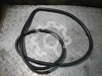 Уплотнитель двери Hyundai Getz 2002 - 2011