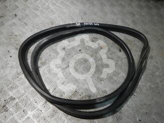 Уплотнитель двери Hyundai Getz 2002 - 2011
