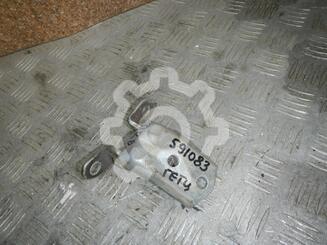 Петля двери Hyundai Getz 2002 - 2011