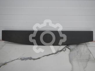 Обшивка двери багажника Toyota Auris (E15) 2006 - 2012