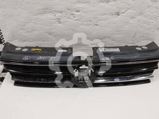 Решетка радиатора Volkswagen Tiguan II 2016 - н.в.