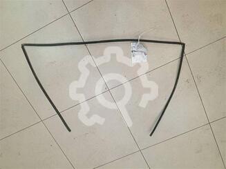 Уплотнитель лобового стекла Ford Fusion 2002 - 2012
