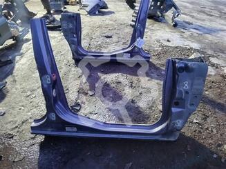 Порог со стойкой правый Ford Fusion 2002 - 2012