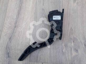 Педаль газа Suzuki Grand Vitara II 2005 - 2016