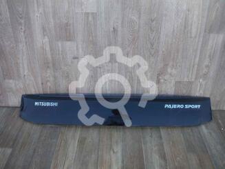 Накладка крышки багажника Mitsubishi Pajero Sport I 1998 - 2008