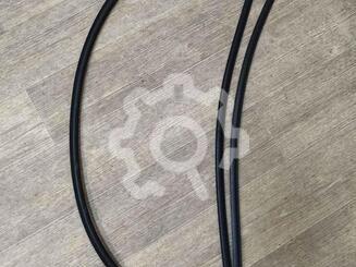 Молдинг стекла лобового Renault Megane II 2002 - 2009
