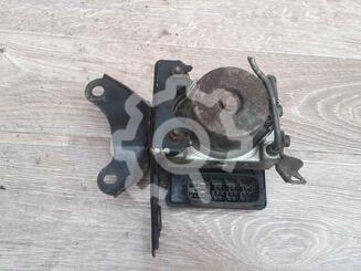 Блок управления ABS Toyota Vitz P10 1999 - 2005
