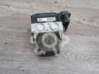 Блок управления ABS Toyota Auris (E15) 2006 - 2012