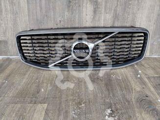 Решетка радиатора Volvo XC60 II 2017 - н.в.