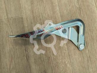 Петля капота Ford Focus II 2005 - 2011