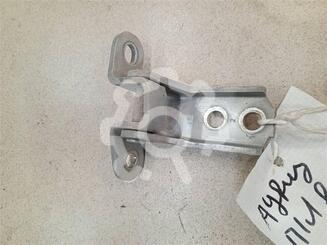Петля двери передней Toyota Auris (E15) 2006 - 2012