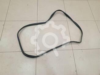 Уплотнитель двери Toyota Auris (E15) 2006 - 2012