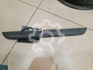 Накладка порога (внутренняя) Toyota Auris (E15) 2006 - 2012
