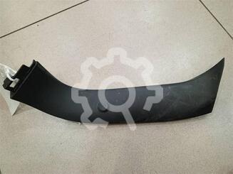 Обшивка двери багажника Toyota Auris (E15) 2006 - 2012
