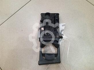 Подстаканник Toyota Auris (E15) 2006 - 2012
