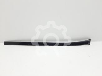Молдинг стекла лобового Mercedes-Benz C-Klasse III W204 2006 - 2015