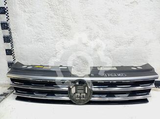 Решетка радиатора Volkswagen Tiguan II 2016 - н.в.
