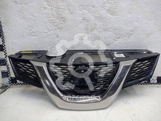 Решетка радиатора Nissan X - Trail (T32) c 2014 г.